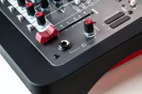 ALLEN & HEATH ZEDi-8 - 7